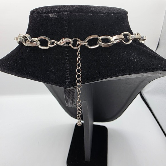 Womens Silver Tone Chain‎ Green White Beaded Acrylic Statement Bib Necklace 25" - Picture 4 of 7